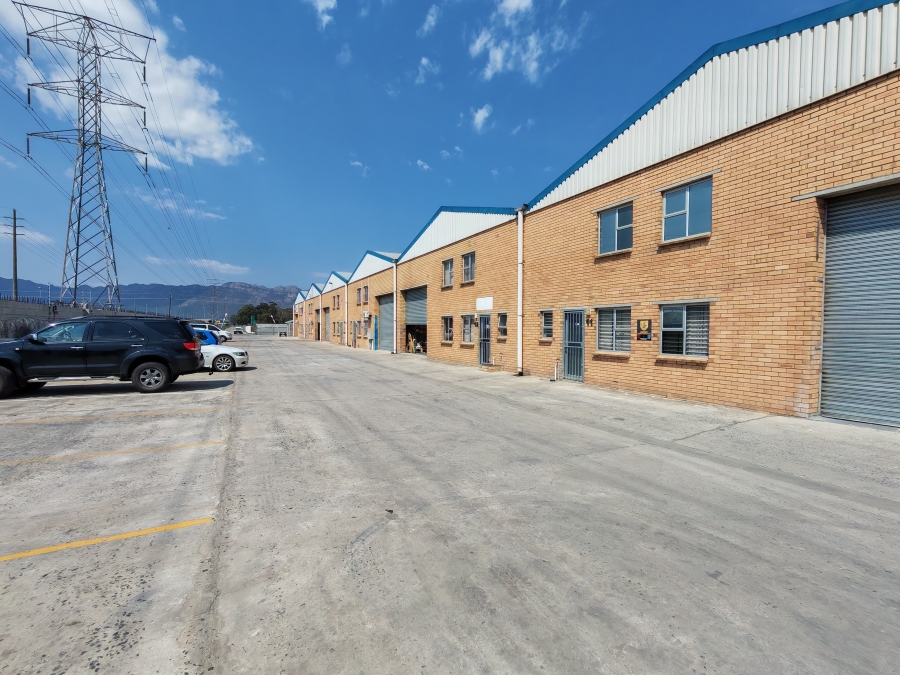 To Let Commercial Property for Rent in Broadlands Western Cape